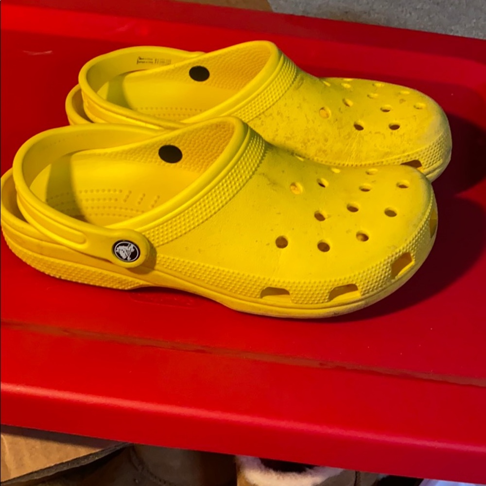 Yellow crocs - Picture 3 of 3